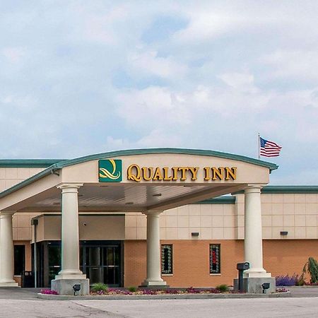 Quality Inn Huntingburg Extérieur photo