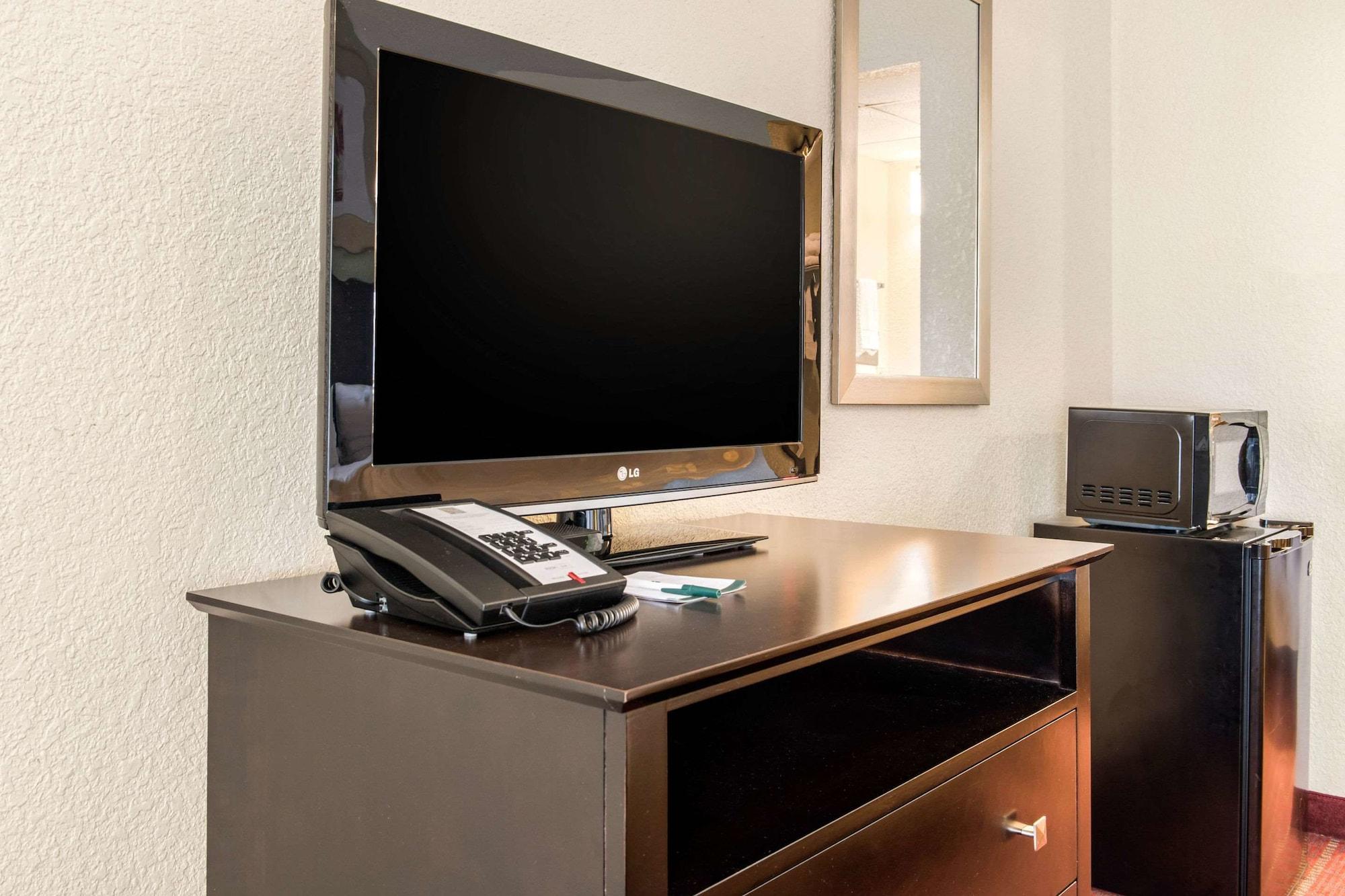Quality Inn Huntingburg Extérieur photo