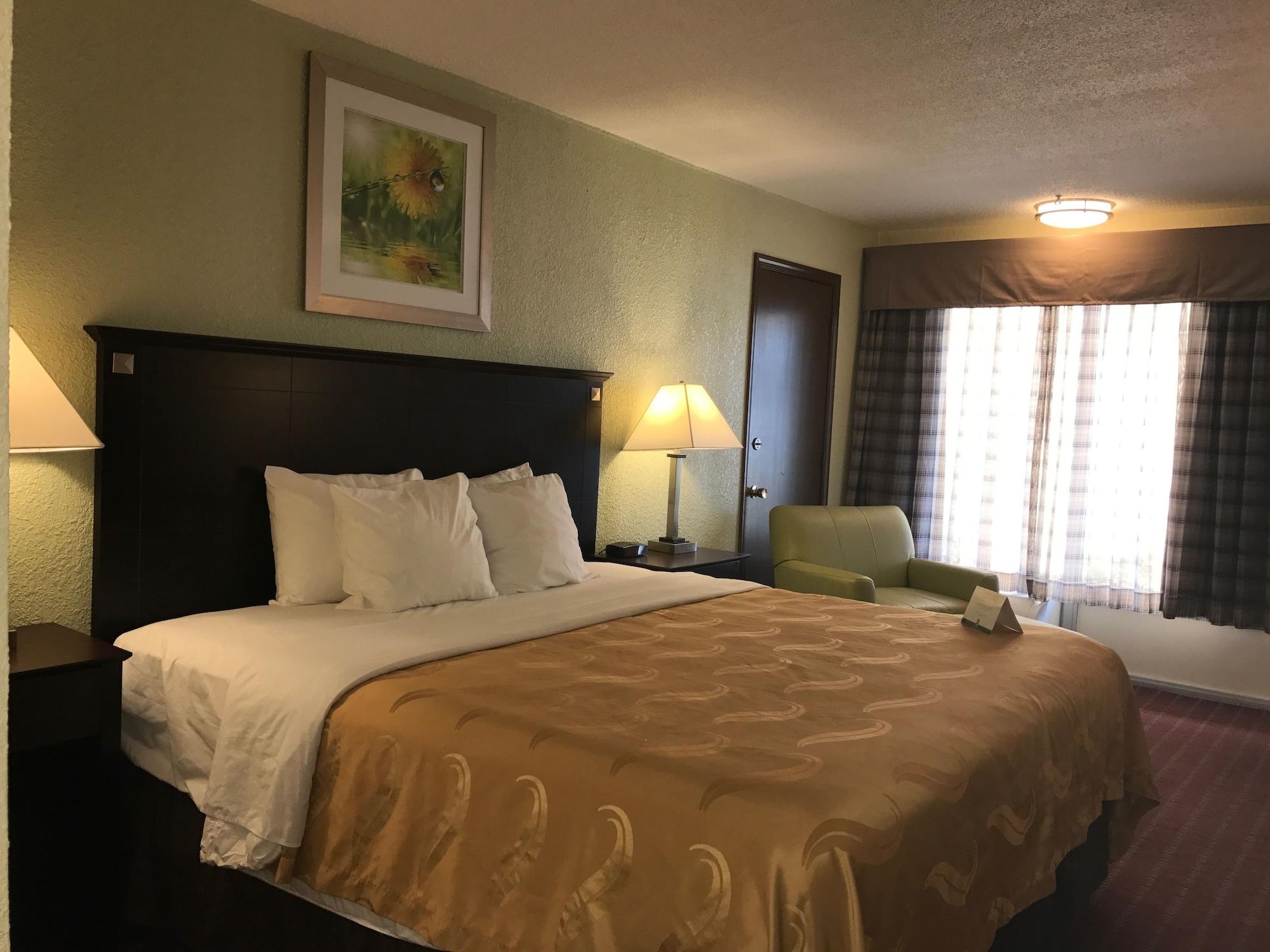 Quality Inn Huntingburg Extérieur photo