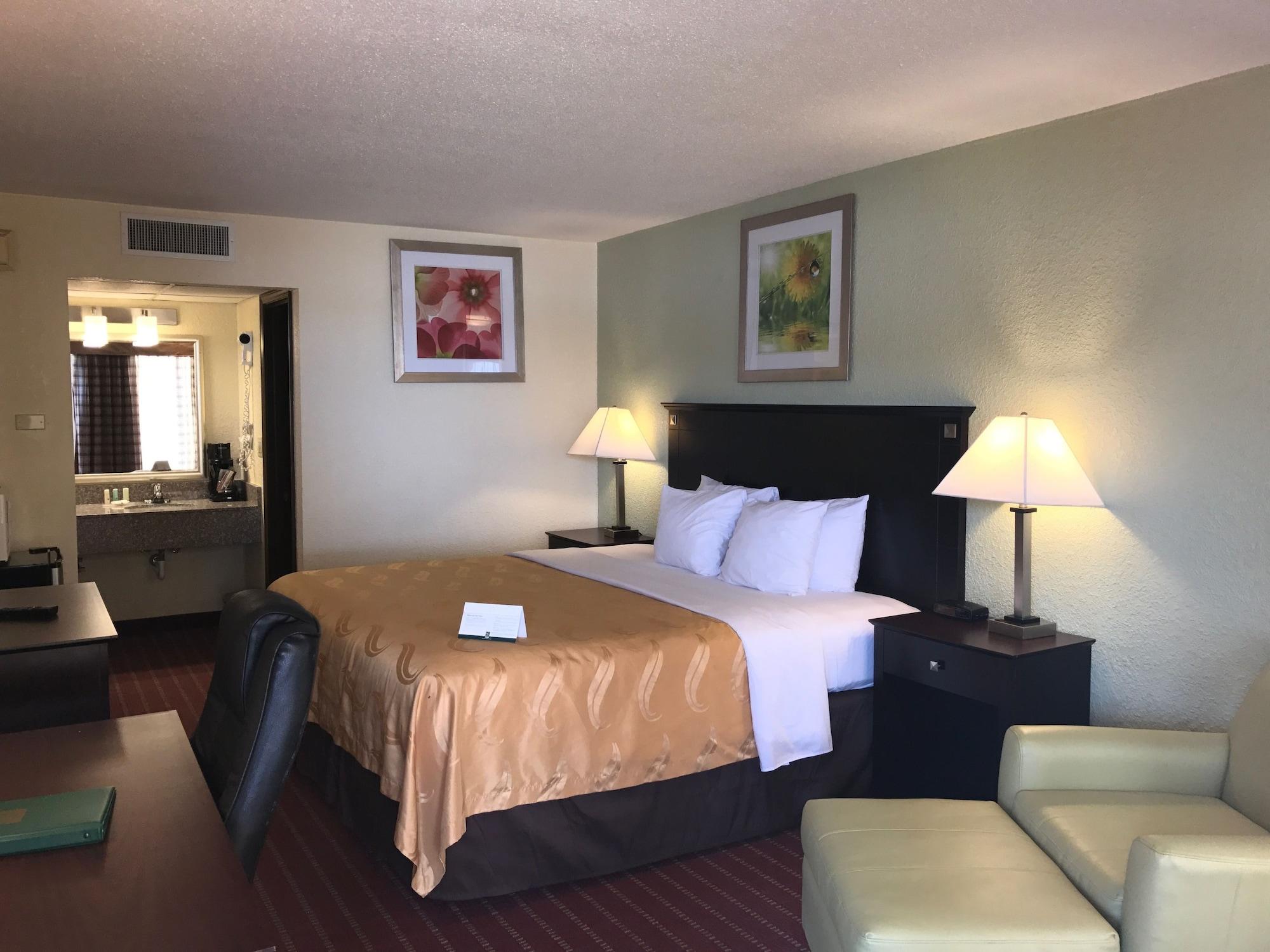 Quality Inn Huntingburg Extérieur photo