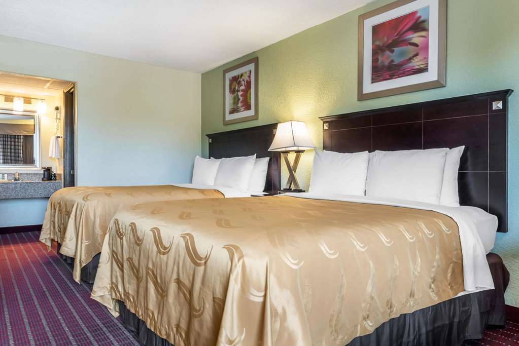 Quality Inn Huntingburg Chambre photo
