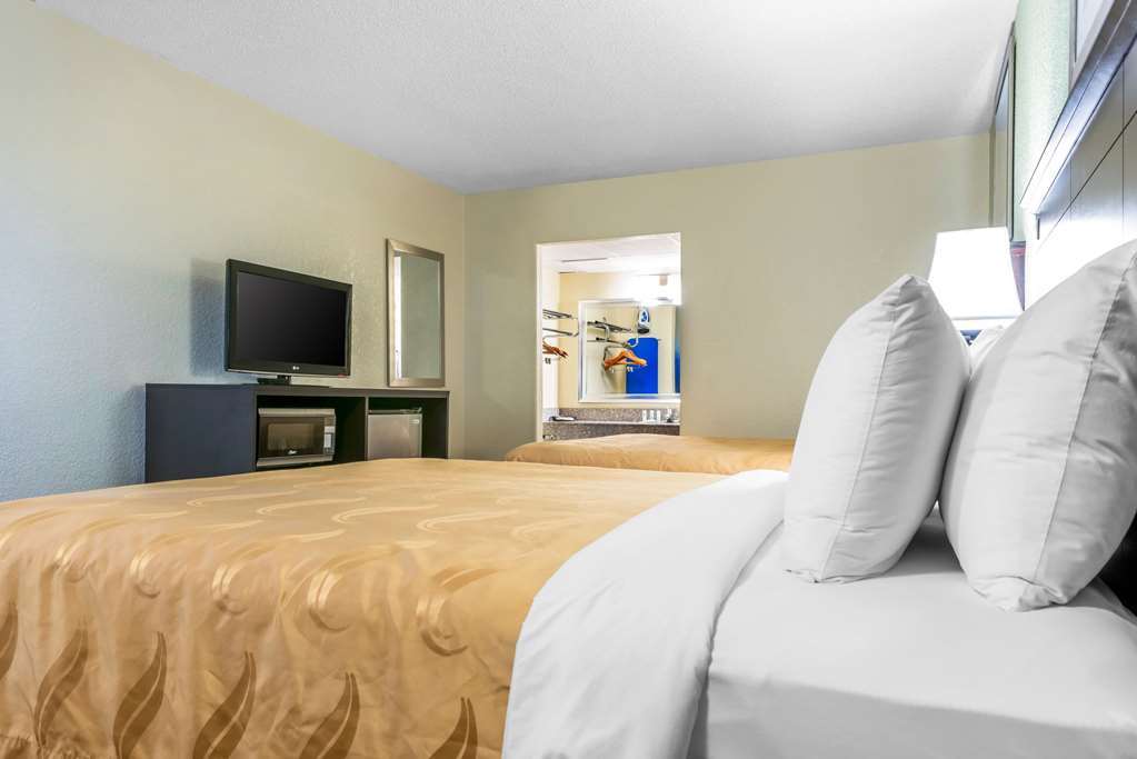 Quality Inn Huntingburg Chambre photo