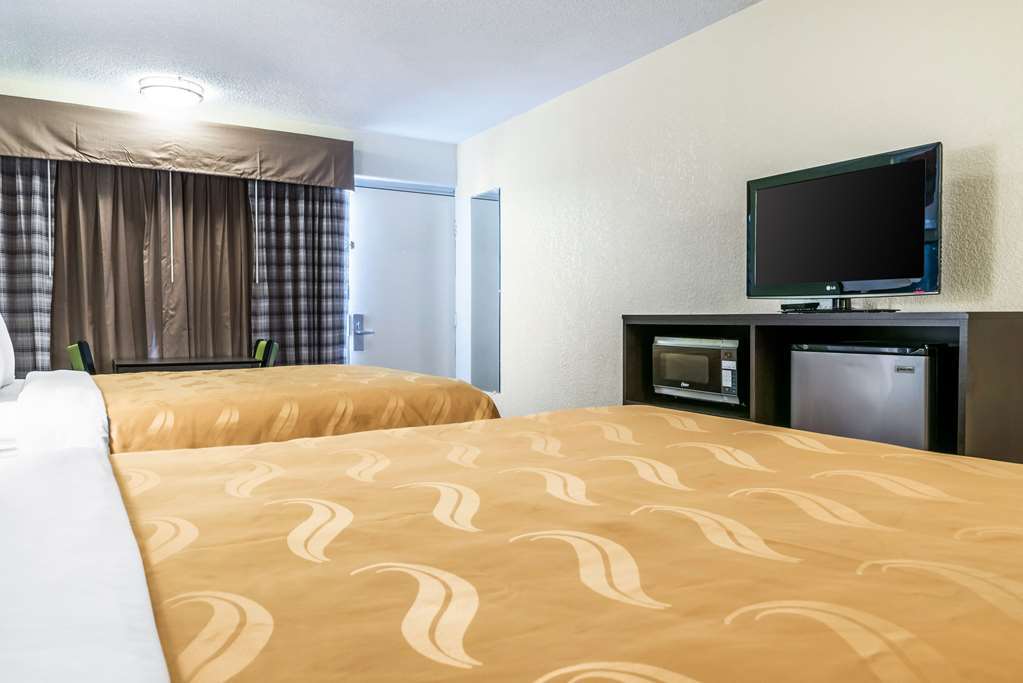 Quality Inn Huntingburg Chambre photo