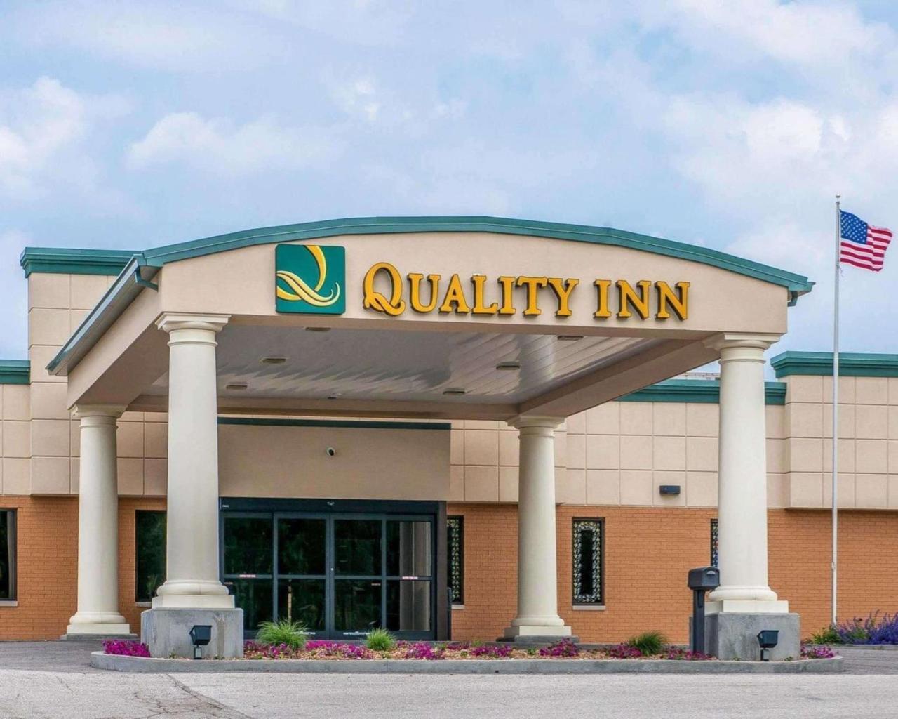 Quality Inn Huntingburg Extérieur photo