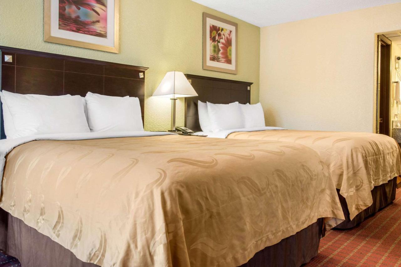 Quality Inn Huntingburg Extérieur photo