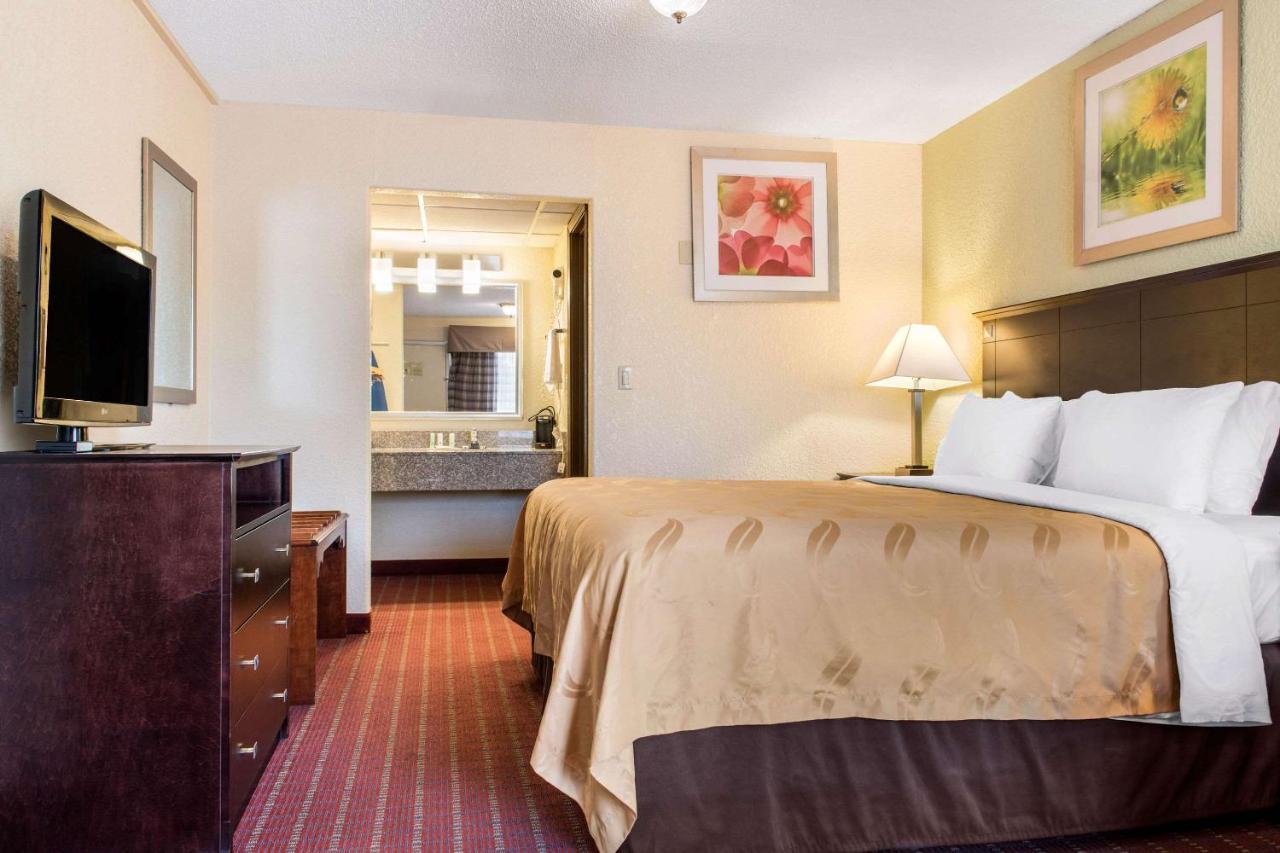 Quality Inn Huntingburg Extérieur photo