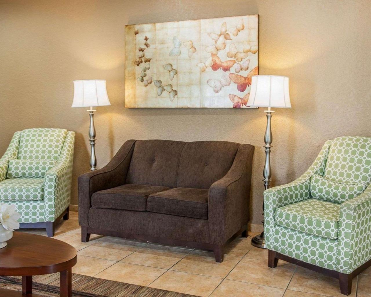 Quality Inn Huntingburg Extérieur photo
